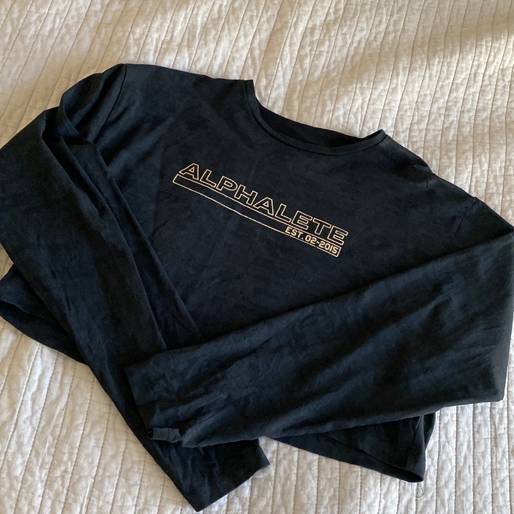 Alphalete Crop Top
